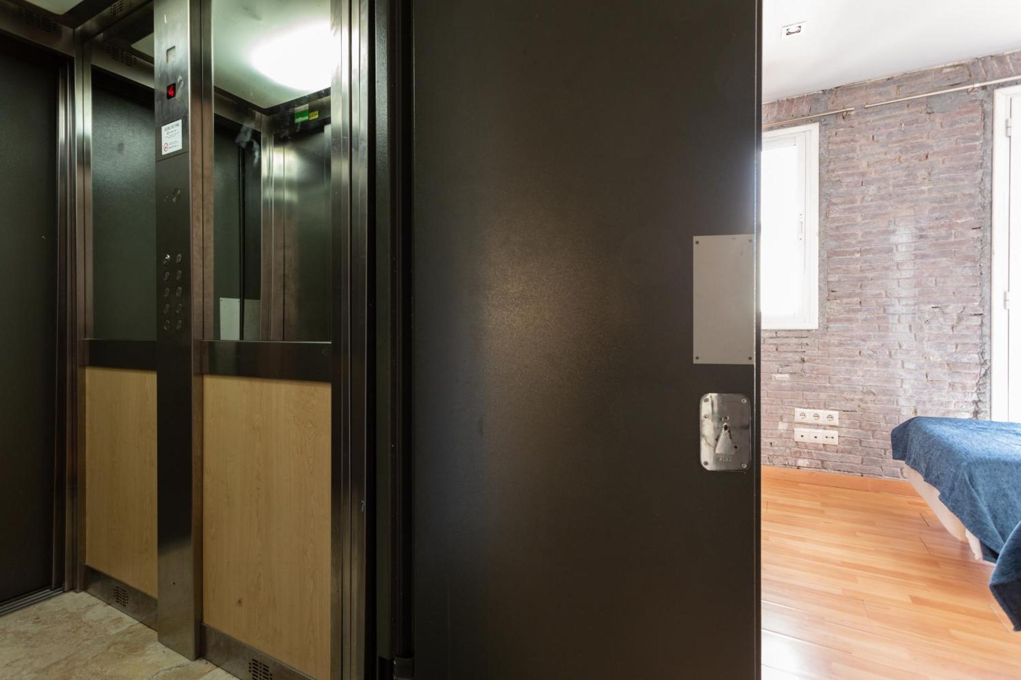 Gothic - Ramblas Apartments Barcelona Ngoại thất bức ảnh
